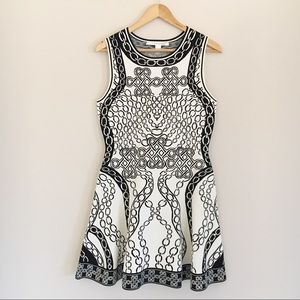 Diane Von Furstenberg White and Black Chain-Print Sleeveless Fit-and-Flare Dress